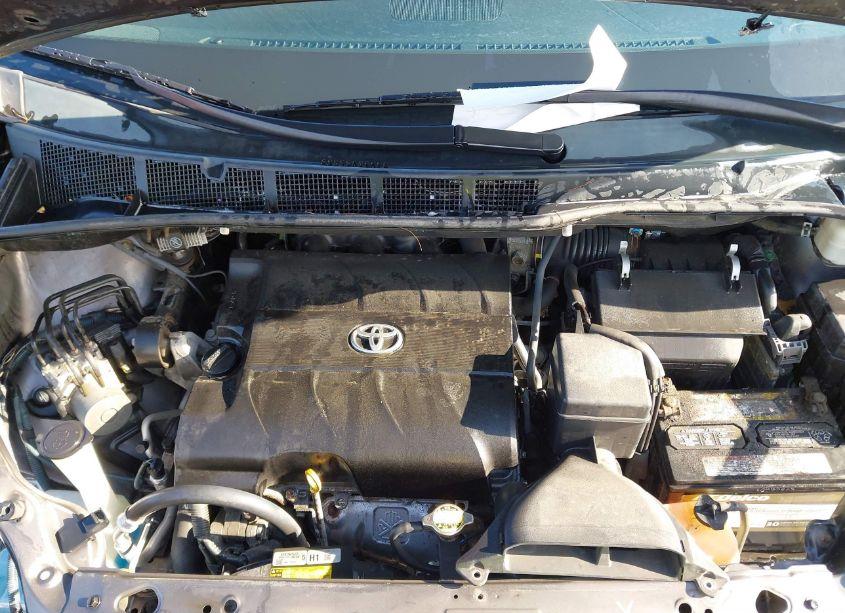 Photo 10 of 2011 Toyota Sienna XLE V6 (VIN 5TDYK3DC6BS035547)