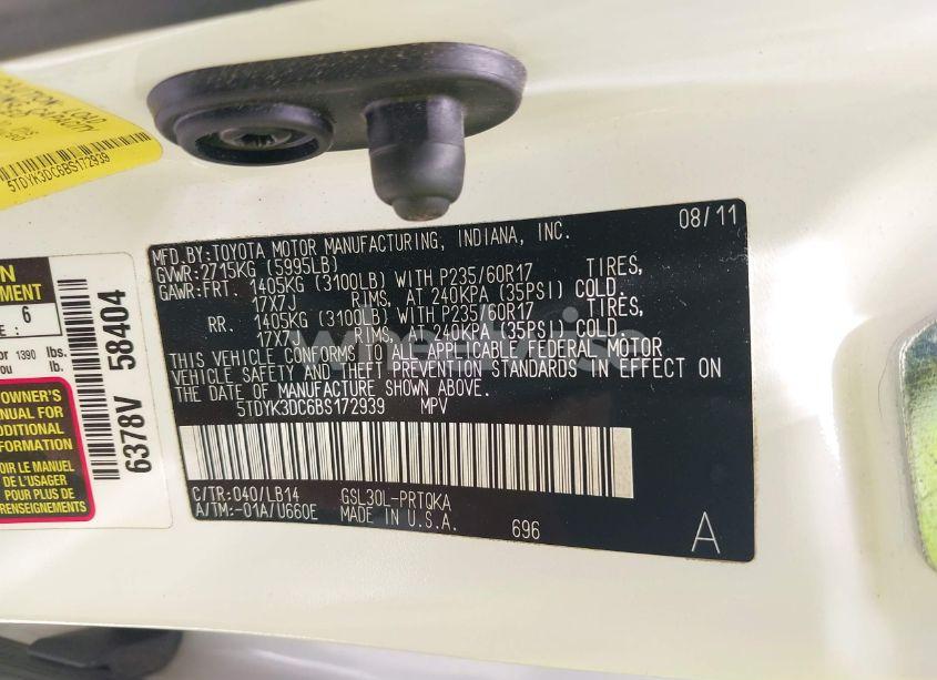 Photo 9 of 2011 Toyota Sienna XLE V6 (VIN 5TDYK3DC6BS172939)