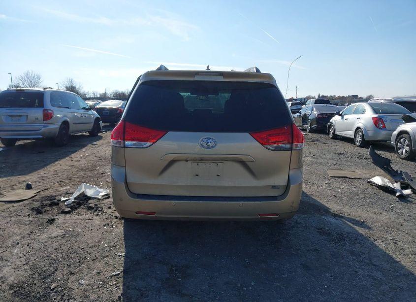 Photo 15 of 2012 Toyota Sienna XLE/LIMITED (VIN 5TDYK3DC6CS196627)