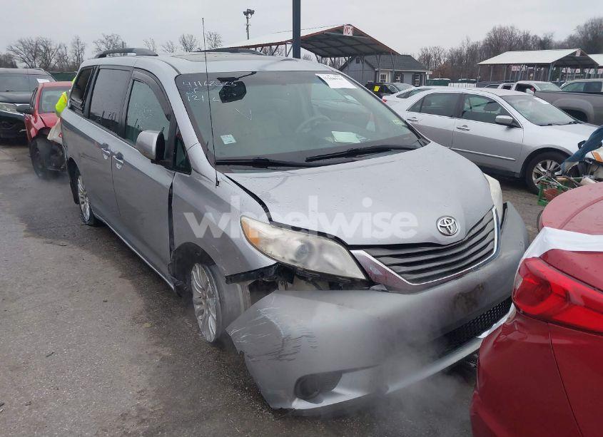 Photo 12 of 2012 Toyota Sienna XLE/LIMITED (VIN 5TDYK3DC6CS229450)