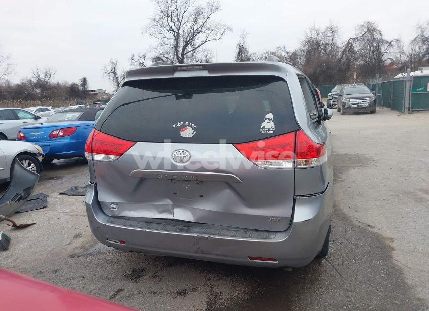 Photo 16 of 2012 Toyota Sienna XLE/LIMITED (VIN 5TDYK3DC6CS229450)