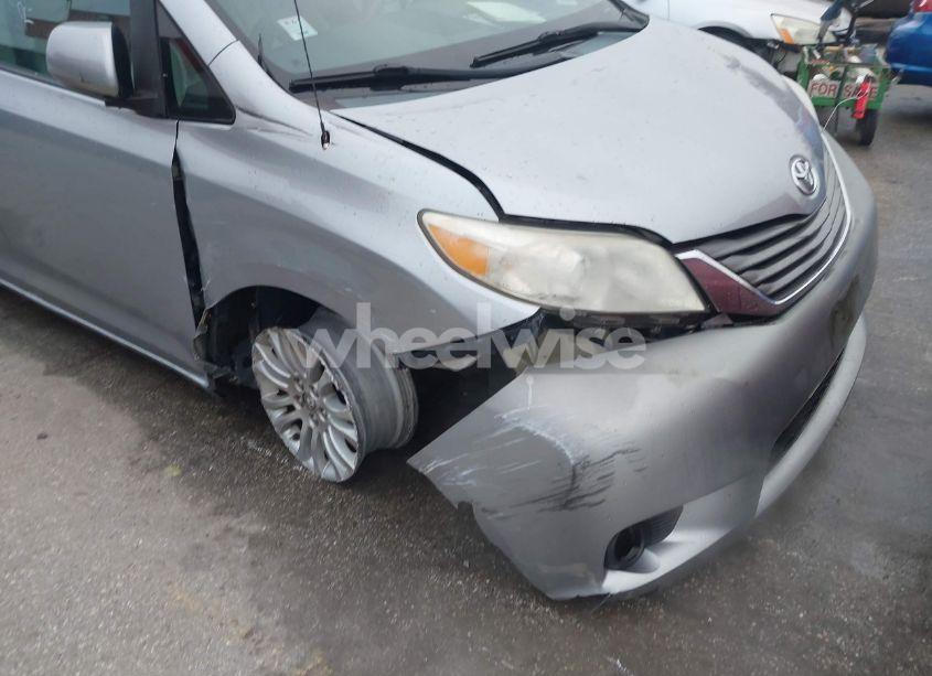 Photo 17 of 2012 Toyota Sienna XLE/LIMITED (VIN 5TDYK3DC6CS229450)