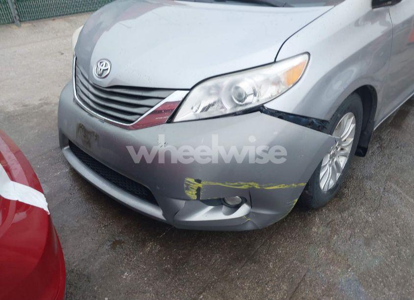 Photo 6 of 2012 Toyota Sienna XLE/LIMITED (VIN 5TDYK3DC6CS229450)