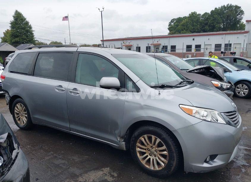 Photo 13 of 2012 Toyota Sienna XLE V6 8 PASSENGER (VIN 5TDYK3DC6CS243008)