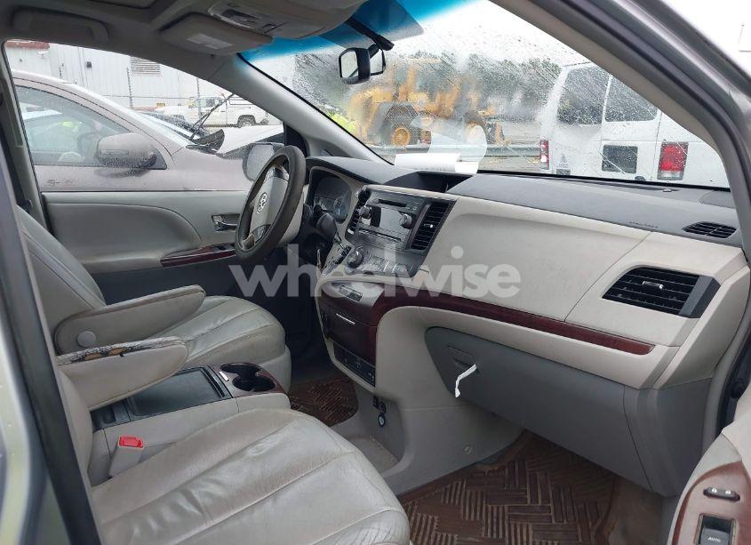 Photo 5 of 2012 Toyota Sienna XLE V6 8 PASSENGER (VIN 5TDYK3DC6CS243008)