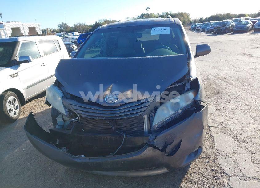 Photo 12 of 2013 Toyota Sienna XLE V6 8 PASSENGER (VIN 5TDYK3DC6DS344731)