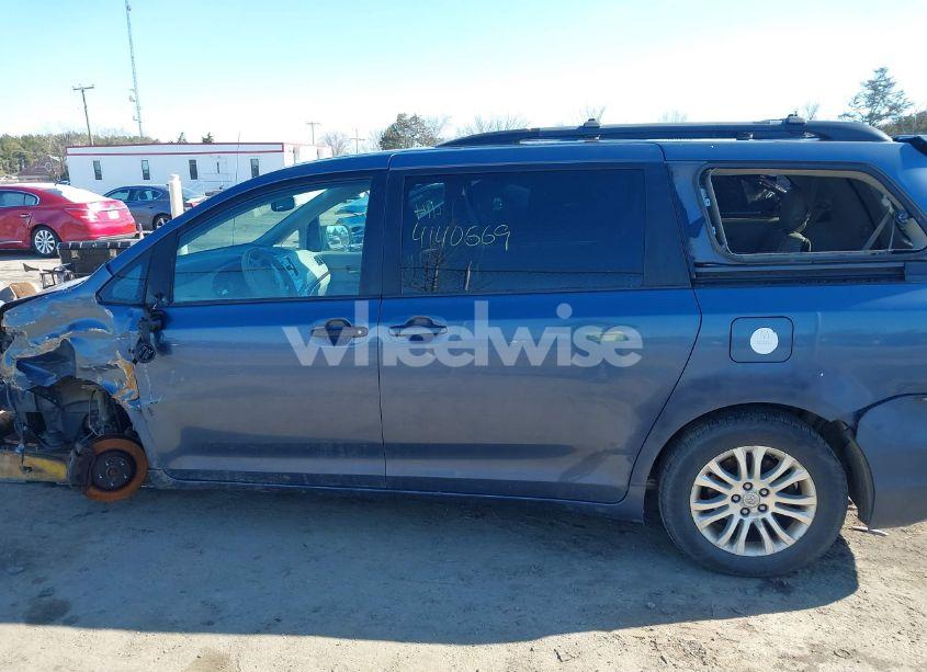 Photo 14 of 2013 Toyota Sienna XLE V6 8 PASSENGER (VIN 5TDYK3DC6DS401140)