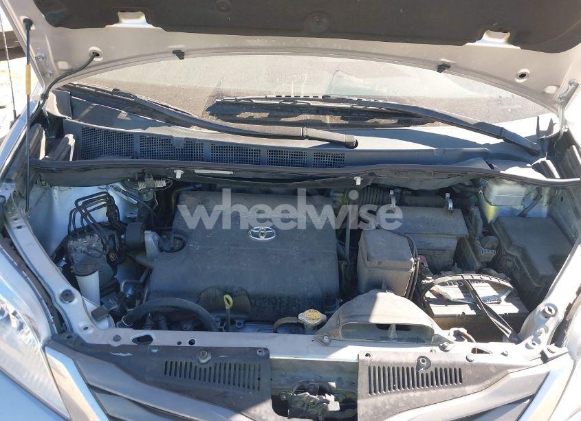 Photo 10 of 2014 Toyota Sienna XLE/LIMITED (VIN 5TDYK3DC6ES420613)