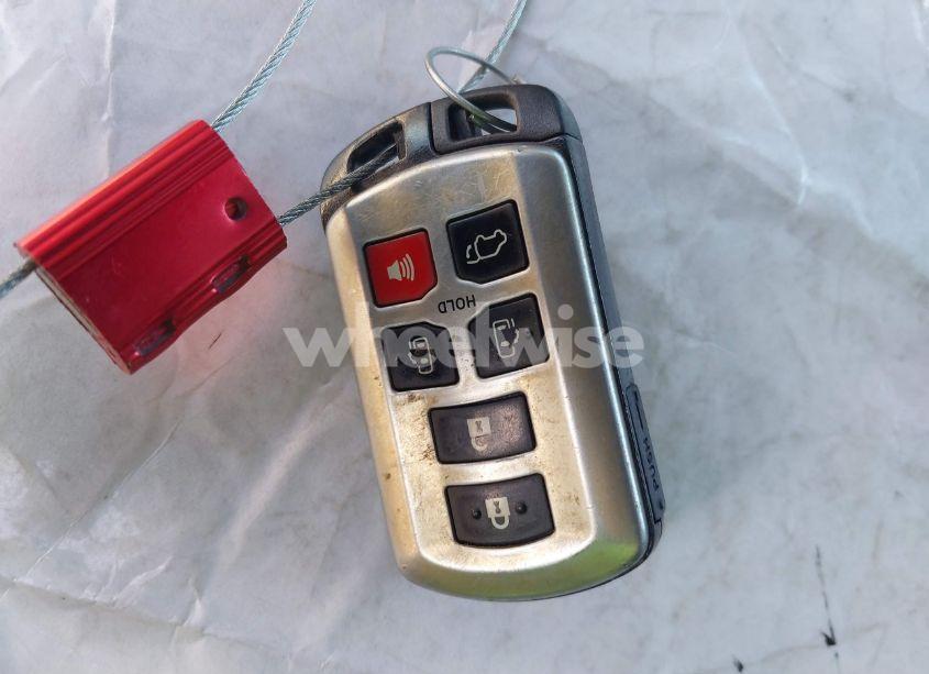 Photo 11 of 2014 Toyota Sienna XLE/LIMITED (VIN 5TDYK3DC6ES440358)