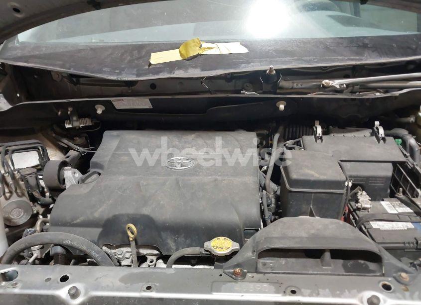 Photo 10 of 2014 Toyota Sienna XLE V6 8 PASSENGER (VIN 5TDYK3DC6ES444443)
