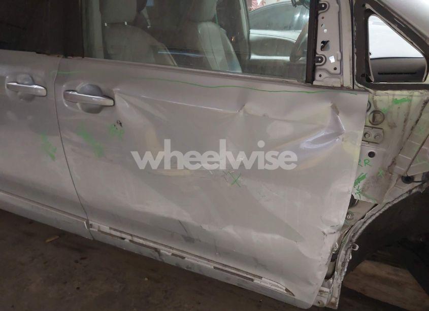 Photo 19 of 2014 Toyota Sienna XLE V6 8 PASSENGER (VIN 5TDYK3DC6ES444443)