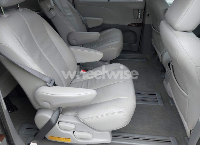 Photo 8 of 2014 Toyota Sienna XLE V6 8 PASSENGER (VIN 5TDYK3DC6ES454454)