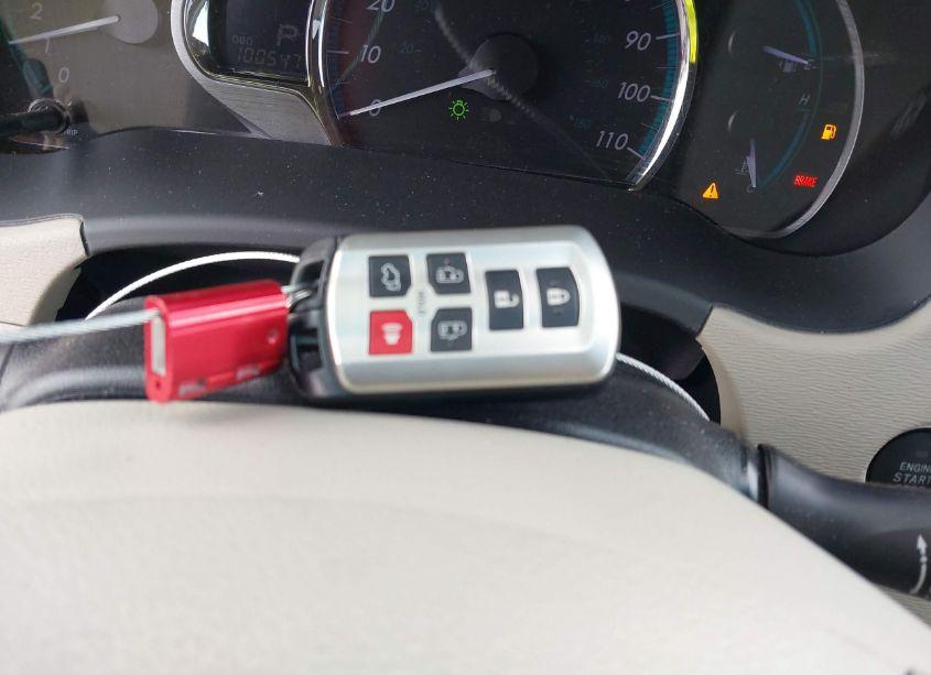 Photo 11 of 2014 Toyota Sienna XLE/LIMITED (VIN 5TDYK3DC6ES506178)