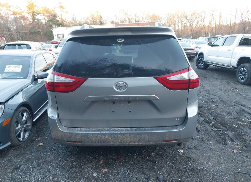 Photo 17 of 2015 Toyota Sienna XLE 8 PASSENGER (VIN 5TDYK3DC6FS604547)