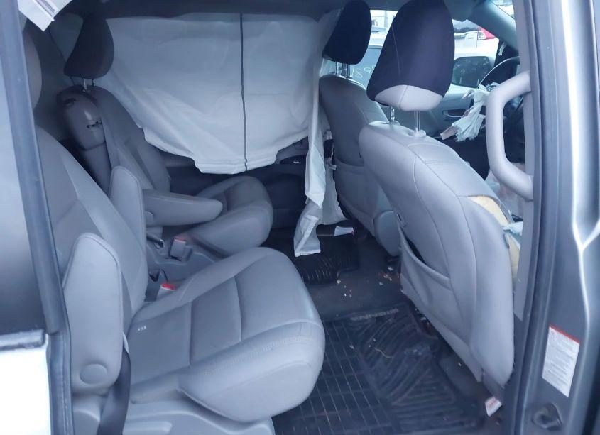 Photo 8 of 2015 Toyota Sienna XLE 8 PASSENGER (VIN 5TDYK3DC6FS604547)