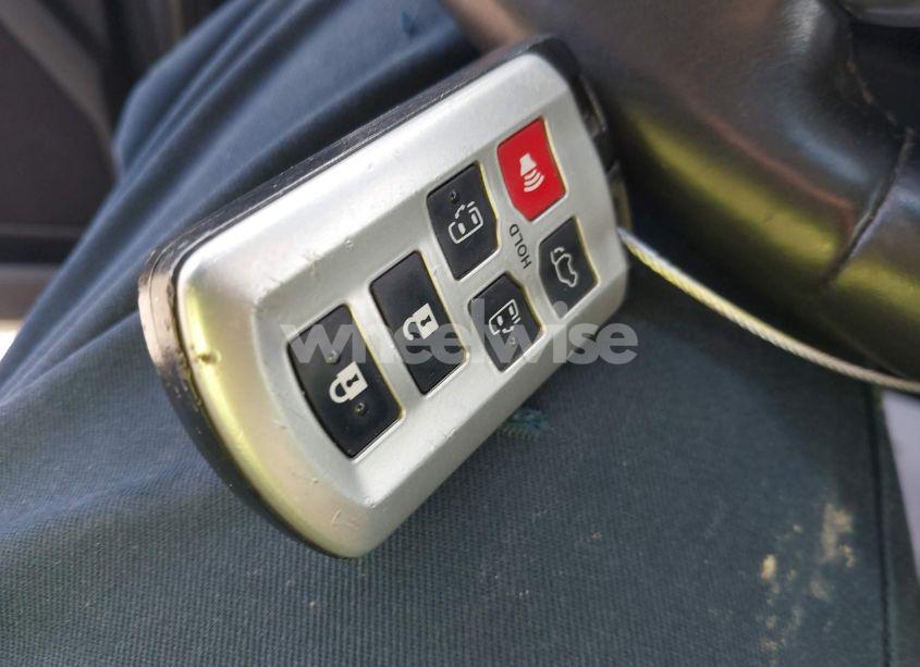 Photo 11 of 2015 Toyota Sienna LIMITED PREMIUM 7 PASSENGER (VIN 5TDYK3DC6FS632493)