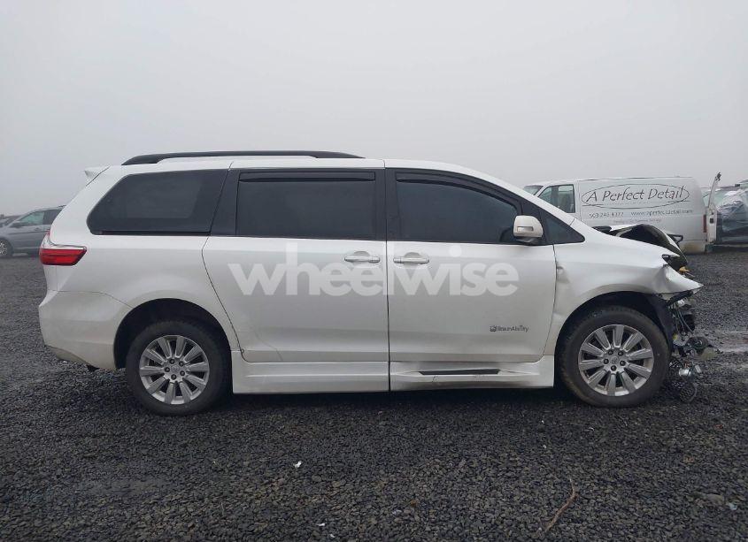 Photo 13 of 2016 Toyota Sienna LIMITED PREMIUM 7 PASSENGER (VIN 5TDYK3DC6GS706142)