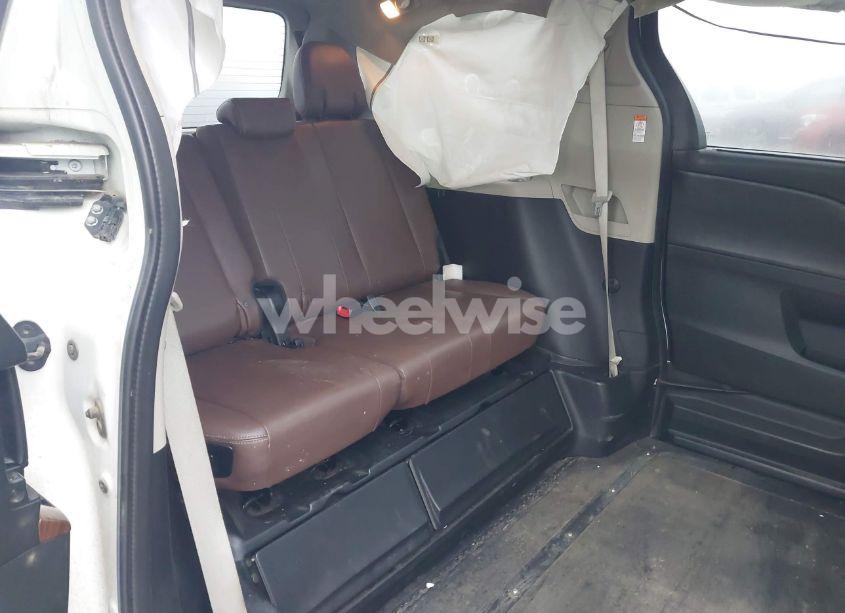 Photo 8 of 2016 Toyota Sienna LIMITED PREMIUM 7 PASSENGER (VIN 5TDYK3DC6GS706142)