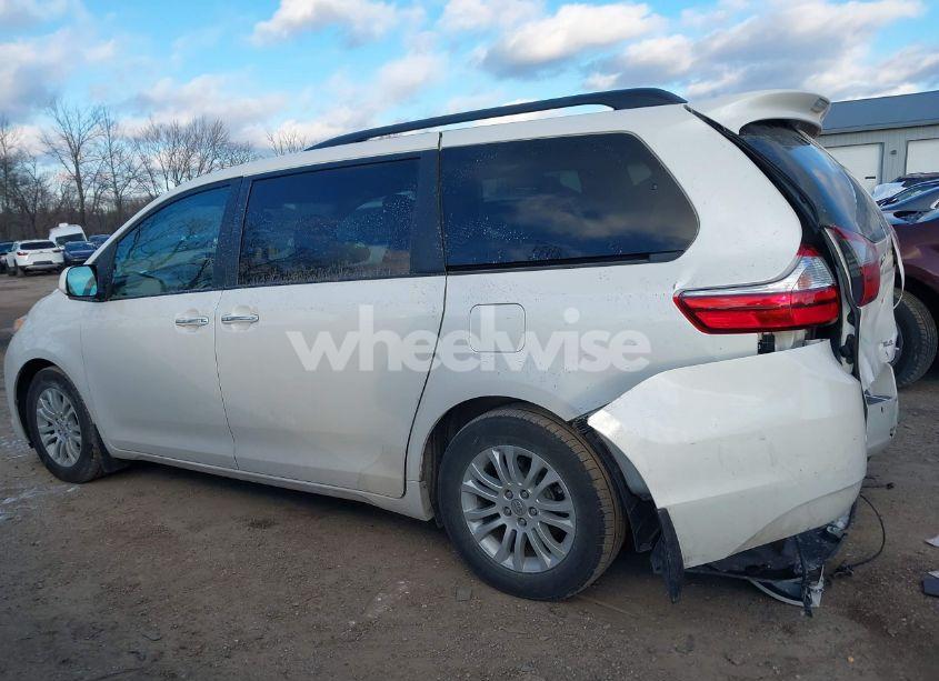Photo 14 of 2016 Toyota Sienna XLE PREMIUM 8 PASSENGER (VIN 5TDYK3DC6GS754580)