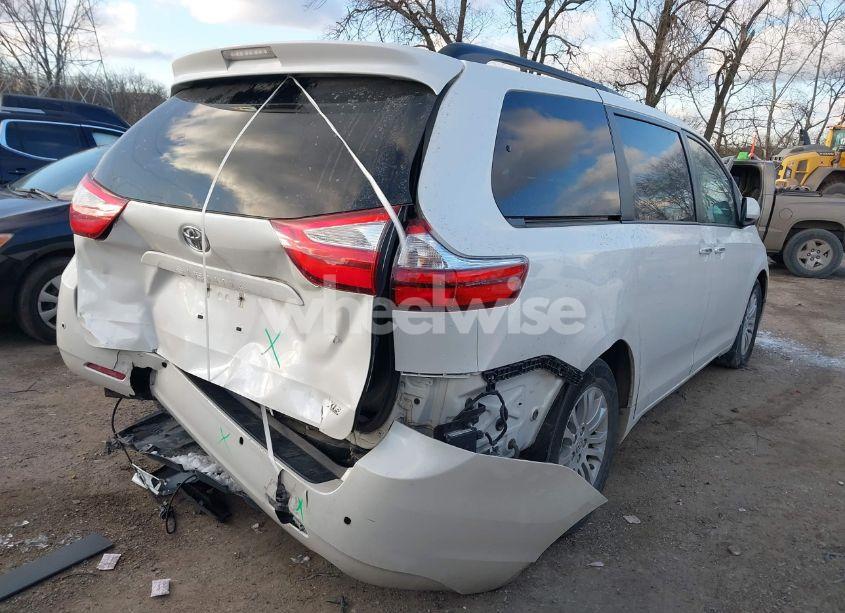 Photo 4 of 2016 Toyota Sienna XLE PREMIUM 8 PASSENGER (VIN 5TDYK3DC6GS754580)