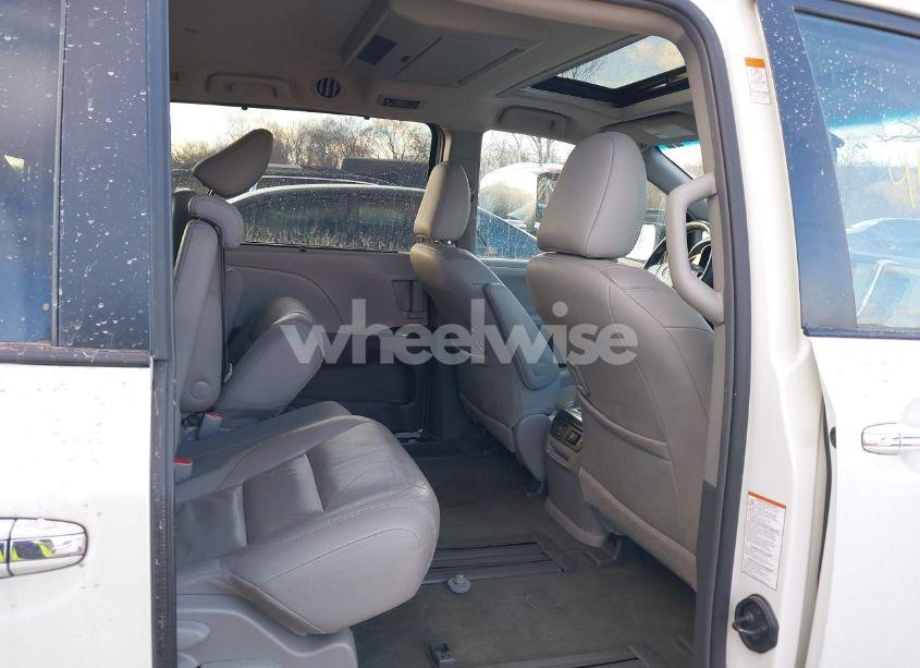 Photo 8 of 2016 Toyota Sienna XLE PREMIUM 8 PASSENGER (VIN 5TDYK3DC6GS754580)