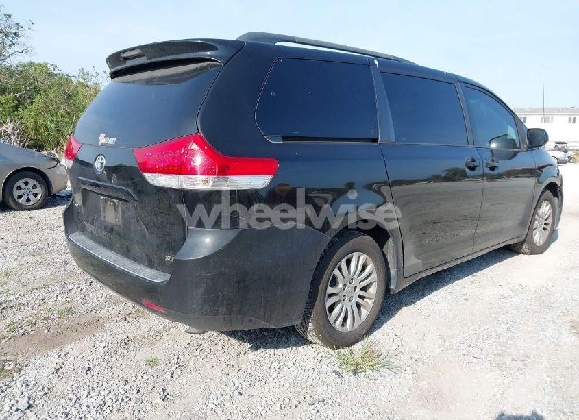 Photo 4 of 2011 Toyota Sienna XLE V6 (VIN 5TDYK3DC7BS051241)