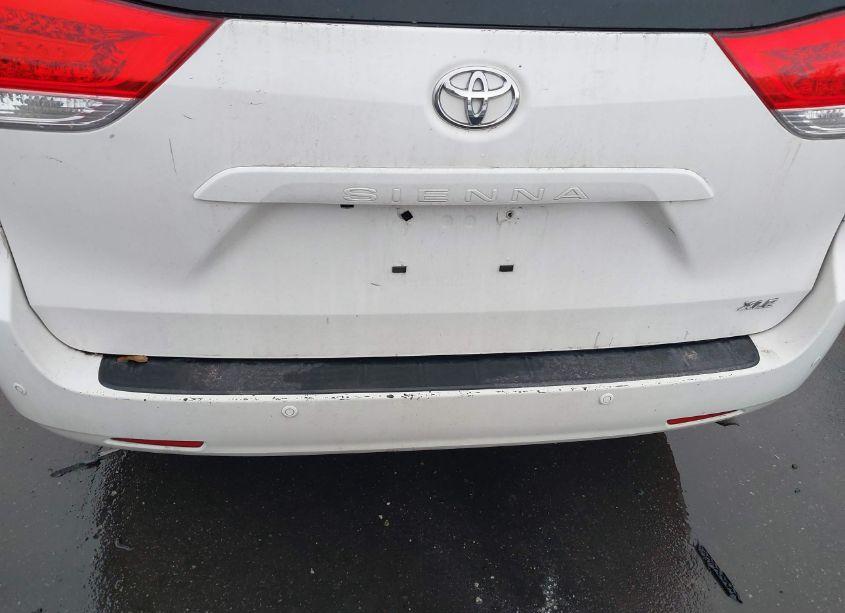 Photo 6 of 2011 Toyota Sienna XLE/LIMITED (VIN 5TDYK3DC7BS151162)