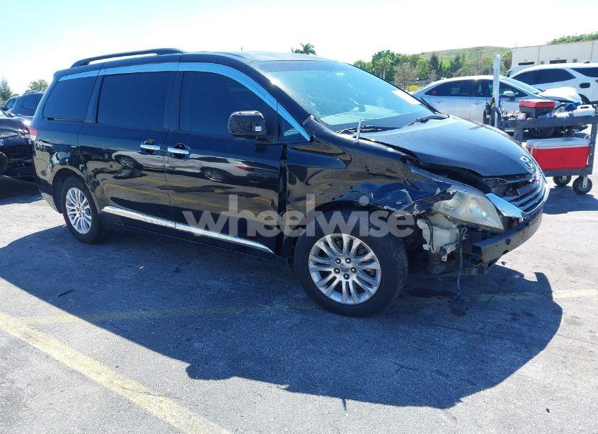 2011 Toyota Sienna XLE V6 (VIN 5TDYK3DC7BS163005) main photo