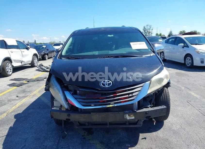 Photo 13 of 2011 Toyota Sienna XLE V6 (VIN 5TDYK3DC7BS163005)