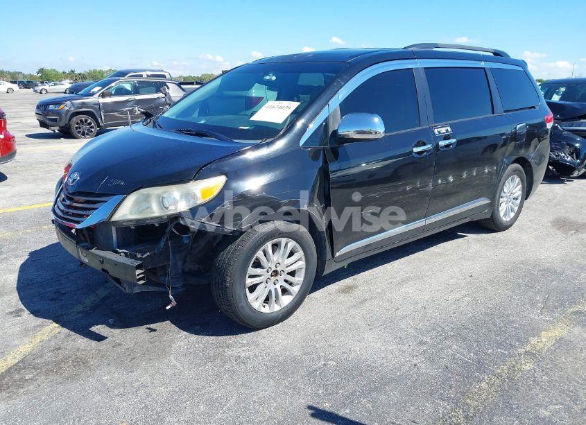Photo 2 of 2011 Toyota Sienna XLE V6 (VIN 5TDYK3DC7BS163005)