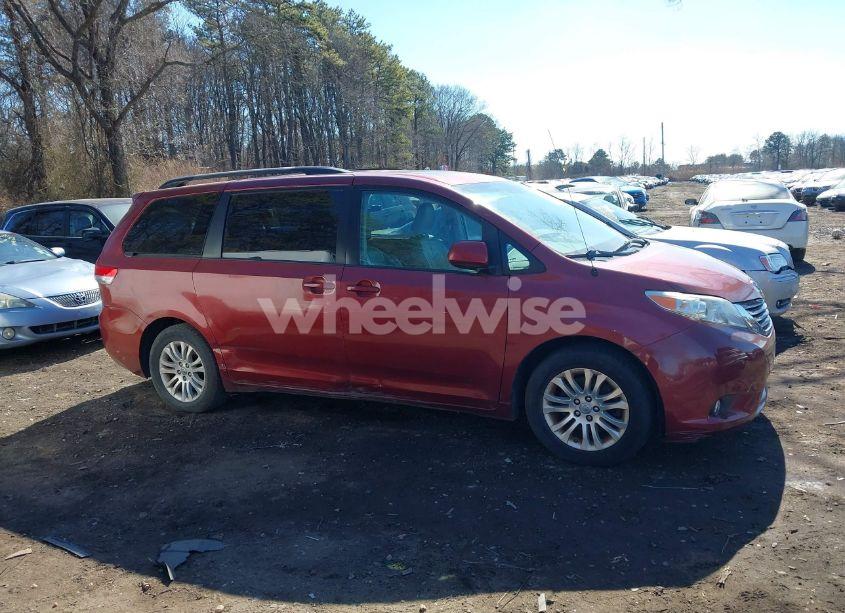 Photo 13 of 2012 Toyota Sienna XLE V6 8 PASSENGER (VIN 5TDYK3DC7CS179013)