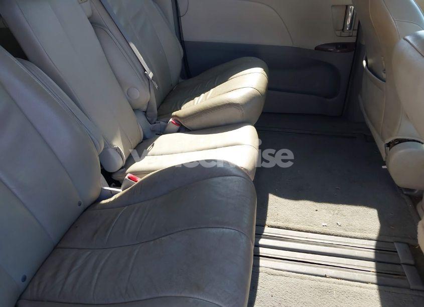 Photo 8 of 2012 Toyota Sienna XLE V6 8 PASSENGER (VIN 5TDYK3DC7CS179013)