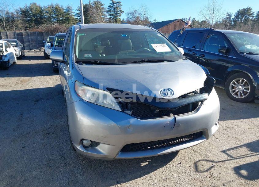 Photo 12 of 2012 Toyota Sienna XLE V6 8 PASSENGER (VIN 5TDYK3DC7CS213595)