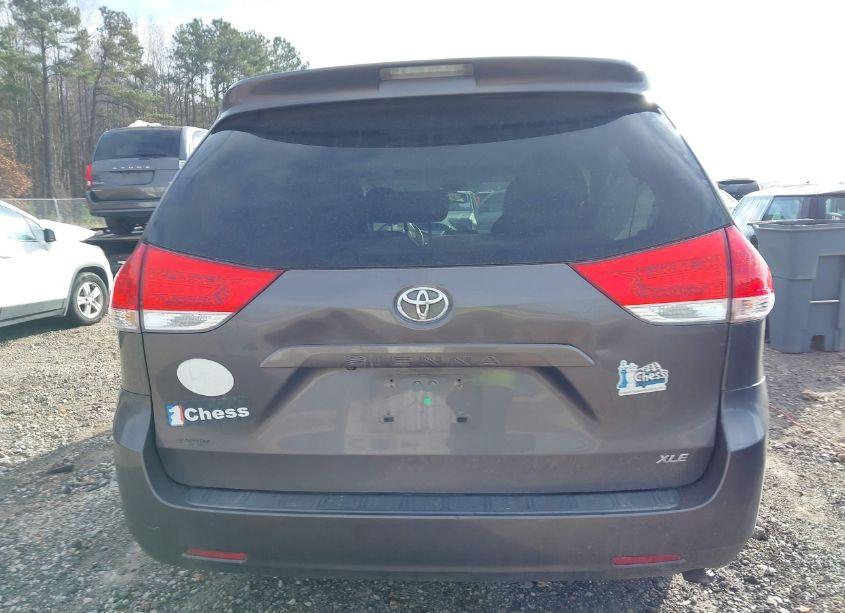 Photo 17 of 2012 Toyota Sienna XLE V6 8 PASSENGER (VIN 5TDYK3DC7CS228534)