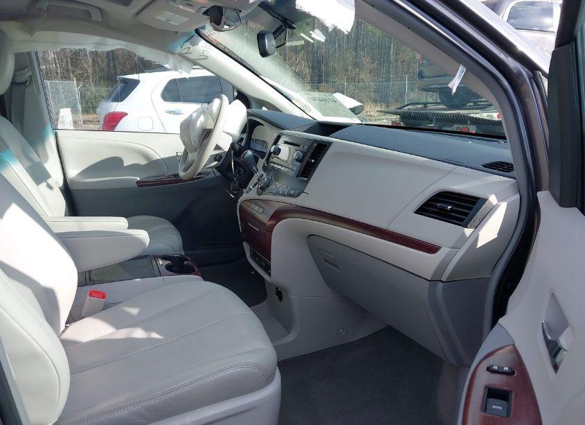 Photo 5 of 2012 Toyota Sienna XLE V6 8 PASSENGER (VIN 5TDYK3DC7CS228534)