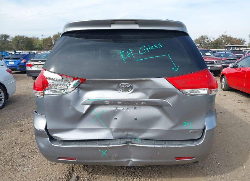 Photo 17 of 2012 Toyota Sienna XLE V6 8 PASSENGER (VIN 5TDYK3DC7CS256737)