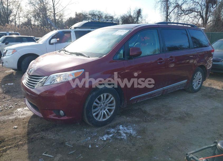 Photo 2 of 2012 Toyota Sienna XLE V6 8 PASSENGER (VIN 5TDYK3DC7CS269522)