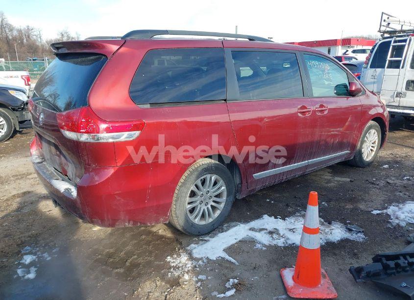 Photo 4 of 2012 Toyota Sienna XLE V6 8 PASSENGER (VIN 5TDYK3DC7CS269522)