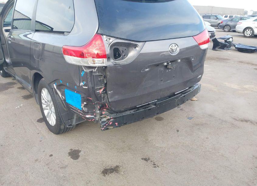 Photo 6 of 2012 Toyota Sienna XLE V6 8 PASSENGER (VIN 5TDYK3DC7CS270525)
