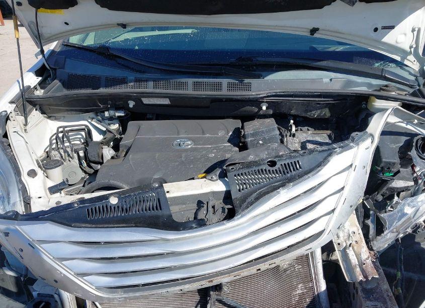 Photo 10 of 2013 Toyota Sienna XLE/LIMITED (VIN 5TDYK3DC7DS287827)