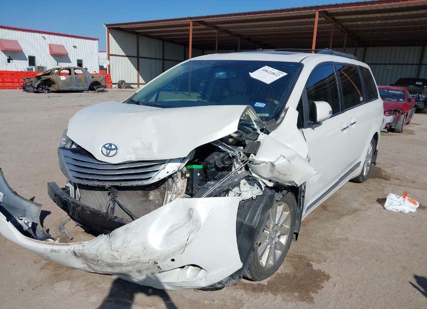 Photo 2 of 2013 Toyota Sienna XLE/LIMITED (VIN 5TDYK3DC7DS287827)