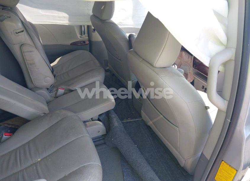 Photo 8 of 2013 Toyota Sienna XLE V6 8 PASSENGER (VIN 5TDYK3DC7DS299024)