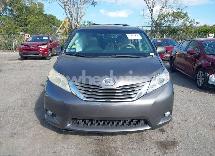 Photo 12 of 2014 Toyota Sienna XLE V6 8 PASSENGER (VIN 5TDYK3DC7ES441812)