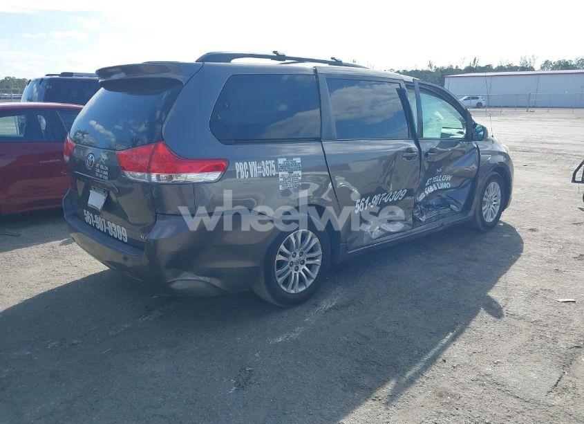 Photo 4 of 2014 Toyota Sienna XLE V6 8 PASSENGER (VIN 5TDYK3DC7ES441812)
