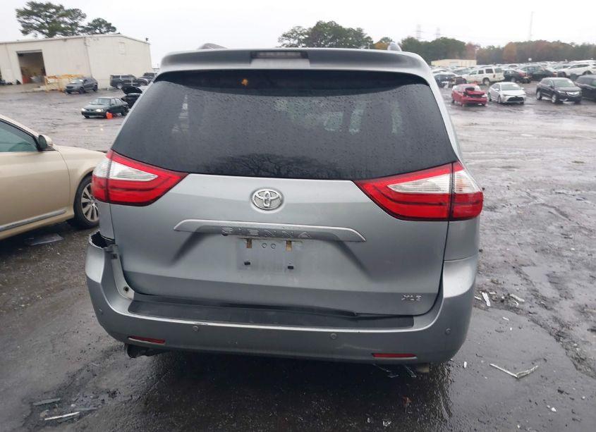 Photo 16 of 2015 Toyota Sienna XLE/LIMITED (VIN 5TDYK3DC7FS636701)