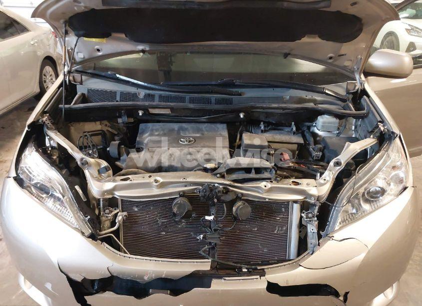 Photo 10 of 2015 Toyota Sienna XLE/LIMITED (VIN 5TDYK3DC7FS645561)