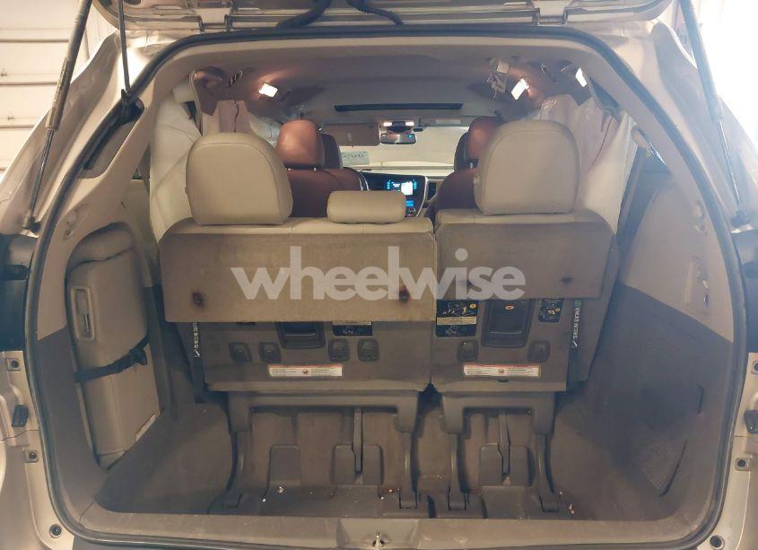 Photo 12 of 2015 Toyota Sienna XLE/LIMITED (VIN 5TDYK3DC7FS645561)