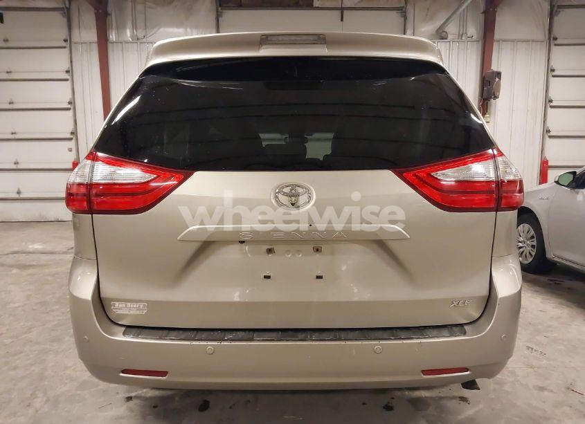 Photo 17 of 2015 Toyota Sienna XLE/LIMITED (VIN 5TDYK3DC7FS645561)