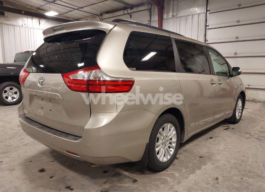 Photo 4 of 2015 Toyota Sienna XLE/LIMITED (VIN 5TDYK3DC7FS645561)