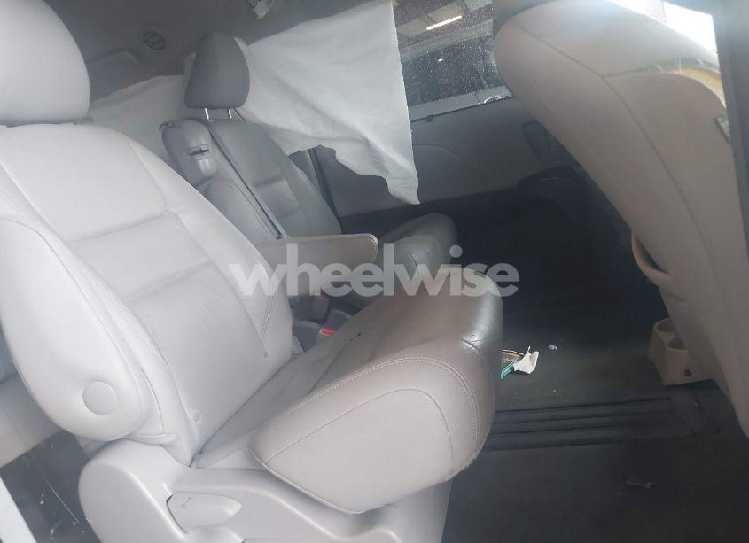 Photo 8 of 2016 Toyota Sienna XLE 8 PASSENGER (VIN 5TDYK3DC7GS763658)